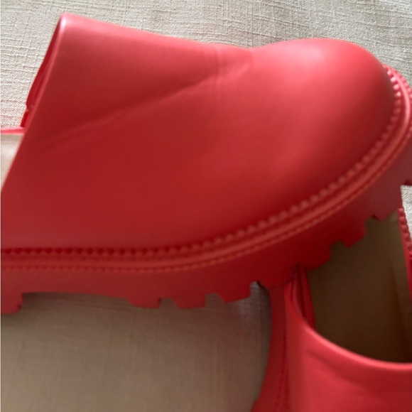 Dolce Vita Lexy Lug Clog in coral red - Picture 9 of 10